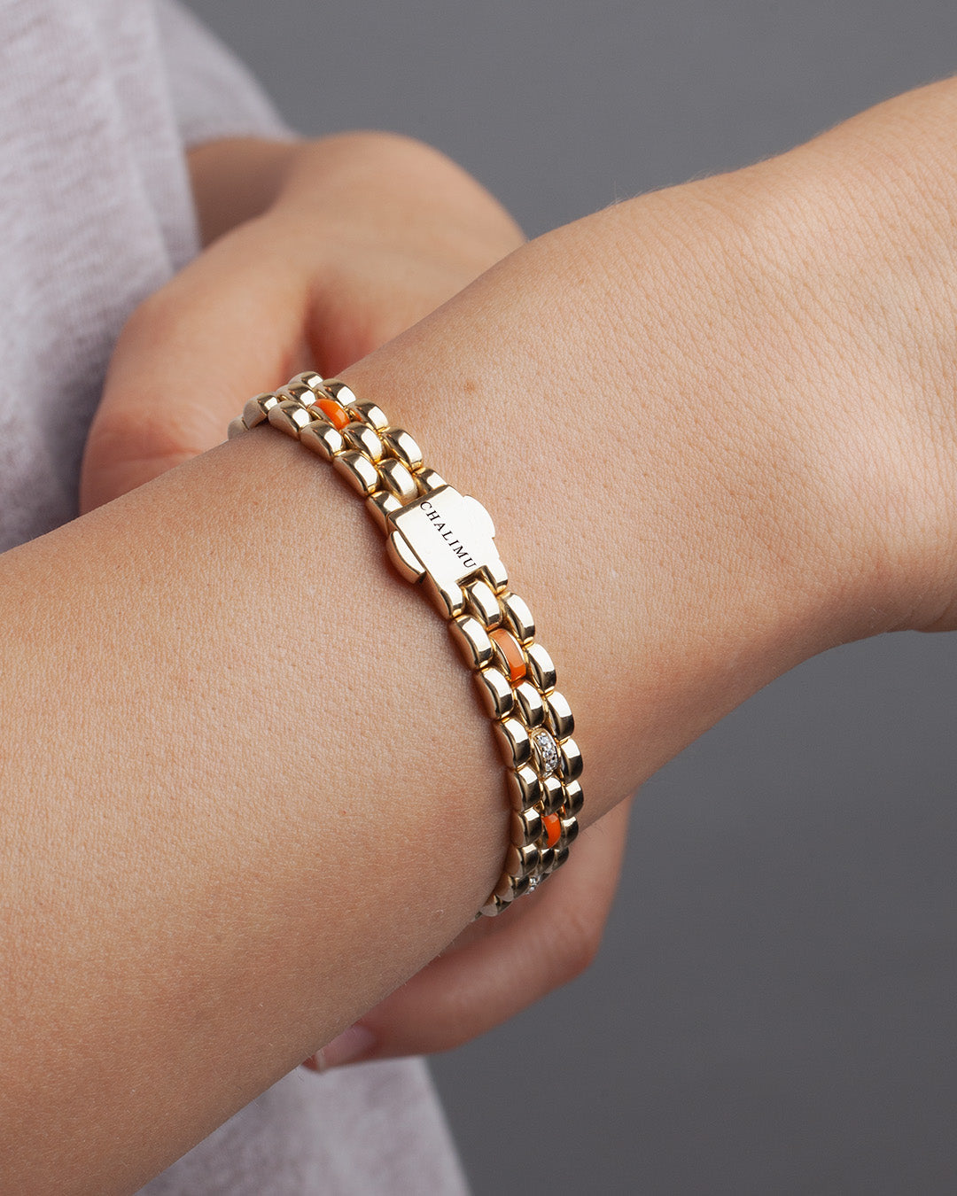 İtalyan 18 Ayar Altın Kaplama Gümüş Bileklik 9mm Turuncu Mineli ve Taşlı | Le Lien Royal