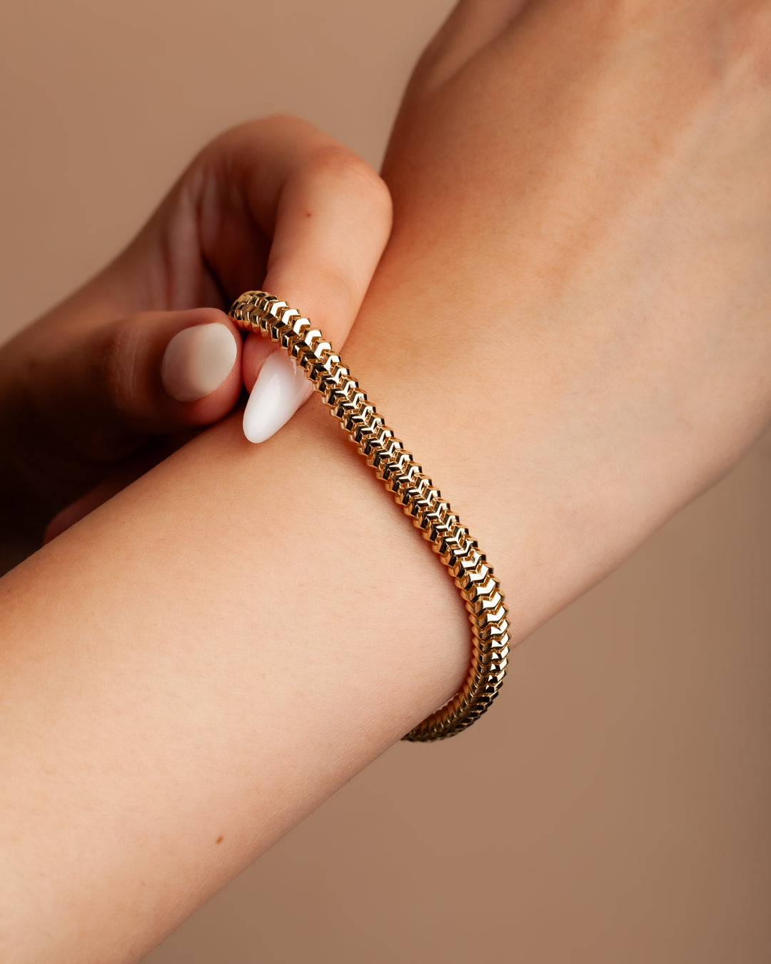 Zarif 14 Ayar Altın Zincir Bileklik | Lien Facetté